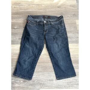 Fragile Capri Jeans Size 11